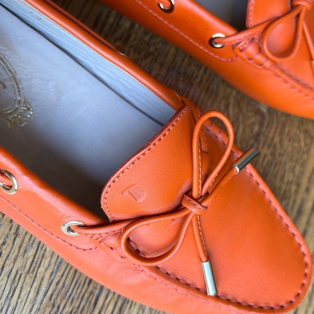 Gommino Tod's Driving Shoes in Leather - Orange, EU 38 (US 8)